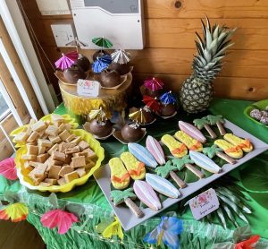 Tropical desert table