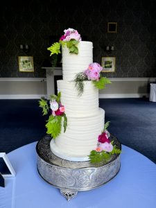 buttercream custom wedding cakes Scotland
